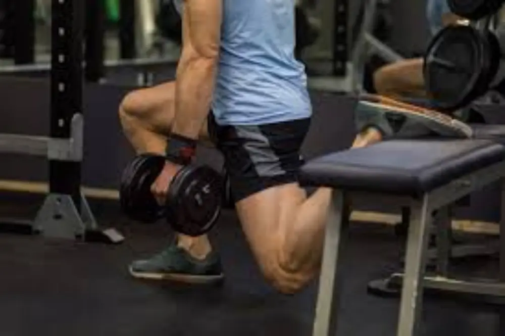 Dumbbell exercise method (6)